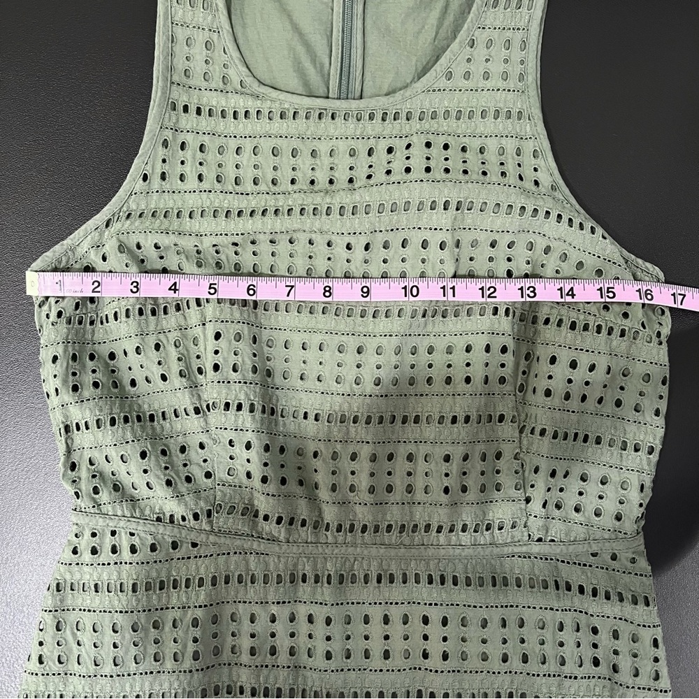 *SOLD*GAP Eyelet Fit and Flare Cotton Dress Size 8 - Picture 8 of 9